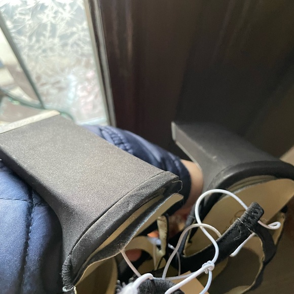 NWT Black Block Heel Strapped Shoes Size 8.5 with defects - Picture 10 of 11